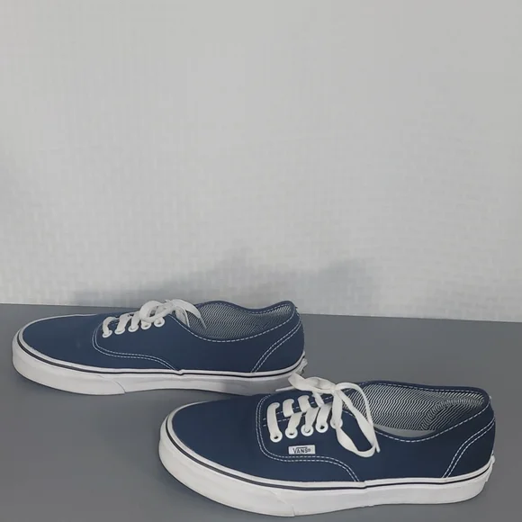 Vans sneakers size 10 excellent condition - Picture 8 of 10